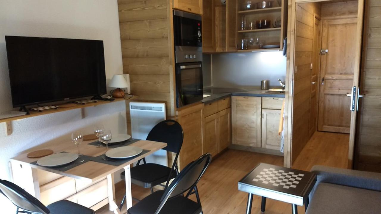 Woody Studio Les Menuires Apartman Saint-Martin-de-Belleville Kültér fotó